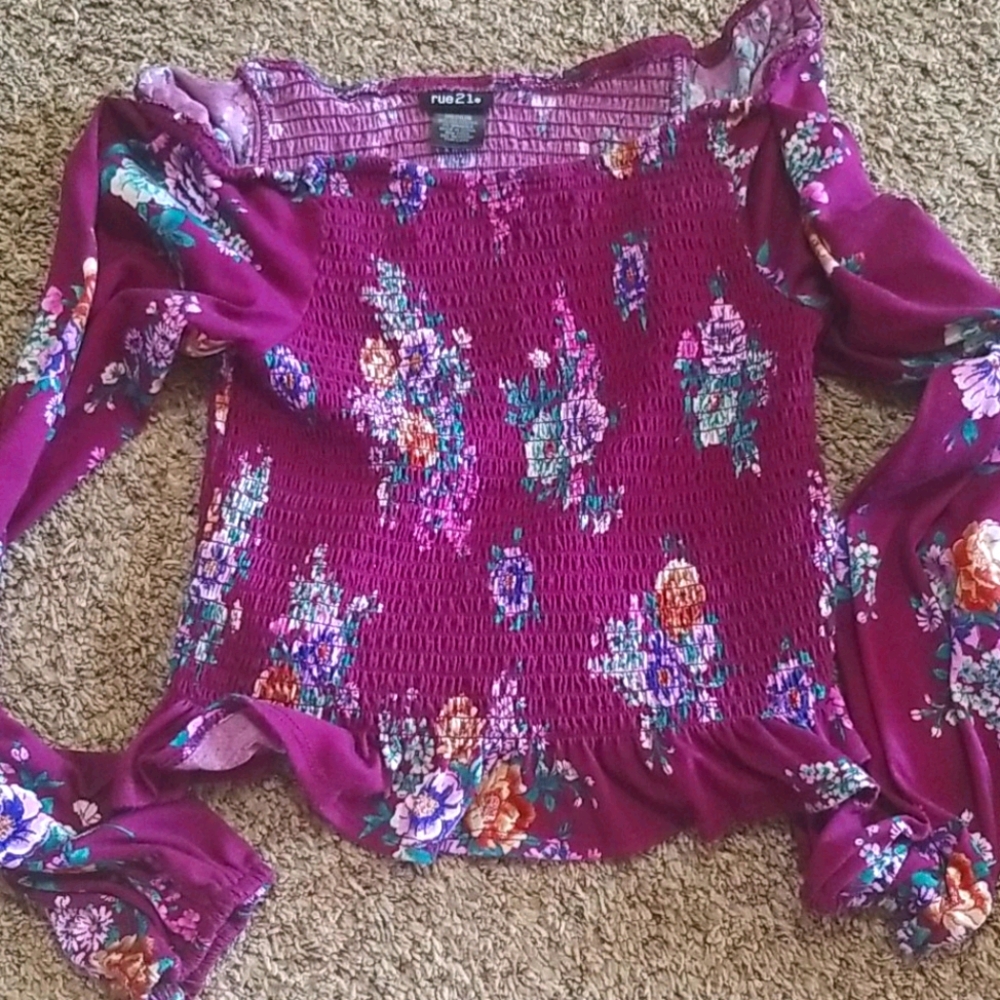 Rue 21 shirt